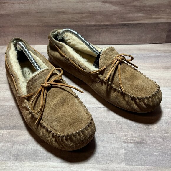 UGG Shoes - UGG Dakota Slip on Mocassin Suede Light Tan Women's Size 11